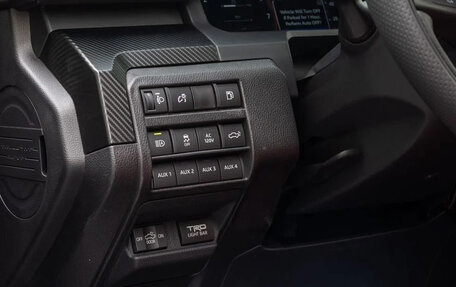 Toyota Tacoma, 2025 год, 10 050 000 рублей, 22 фотография