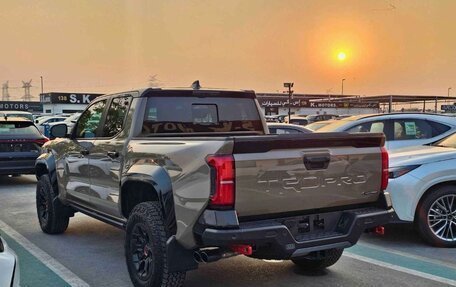 Toyota Tacoma, 2025 год, 9 950 000 рублей, 6 фотография