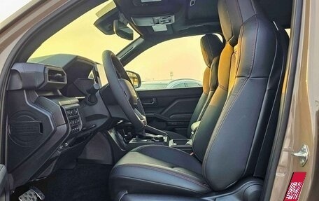 Toyota Tacoma, 2025 год, 9 950 000 рублей, 10 фотография