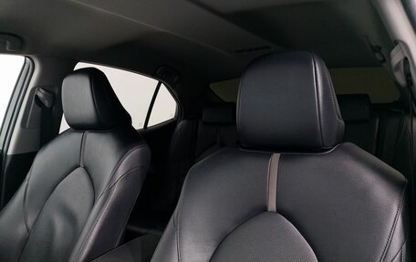 Toyota Camry, 2021 год, 3 349 000 рублей, 18 фотография