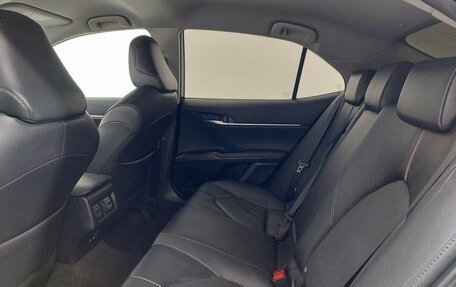 Toyota Camry, 2021 год, 3 349 000 рублей, 19 фотография