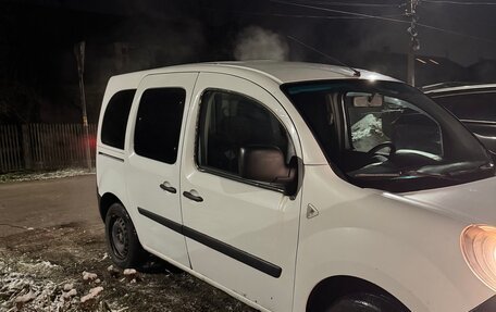 Renault Kangoo II рестайлинг, 2010 год, 670 000 рублей, 4 фотография