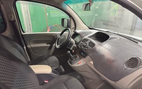 Renault Kangoo II рестайлинг, 2010 год, 670 000 рублей, 8 фотография