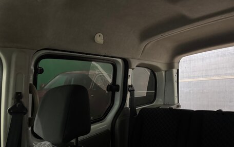 Renault Kangoo II рестайлинг, 2010 год, 670 000 рублей, 14 фотография