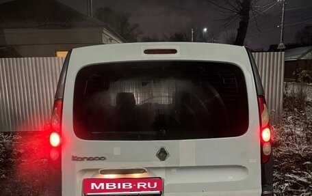 Renault Kangoo II рестайлинг, 2010 год, 670 000 рублей, 6 фотография