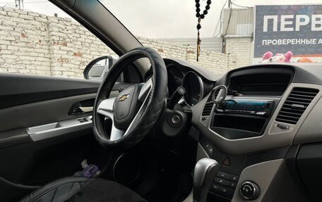 Chevrolet Cruze II, 2010 год, 680 000 рублей, 5 фотография