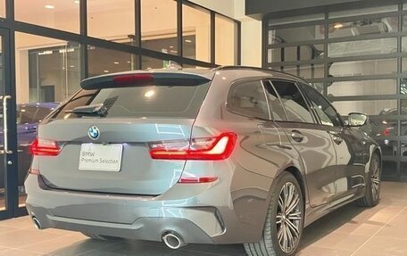 BMW 3 серия, 2021 год, 2 440 000 рублей, 7 фотография
