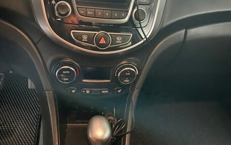 Hyundai Solaris II рестайлинг, 2015 год, 913 000 рублей, 12 фотография