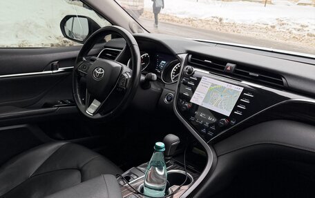 Toyota Camry, 2018 год, 2 200 000 рублей, 7 фотография