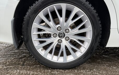 Toyota Camry, 2018 год, 2 200 000 рублей, 9 фотография