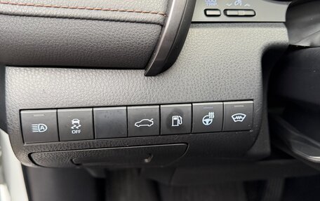 Toyota Camry, 2018 год, 2 200 000 рублей, 13 фотография