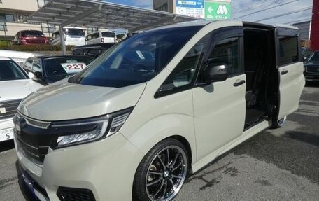 Honda Stepwgn IV, 2017 год, 1 711 000 рублей, 10 фотография