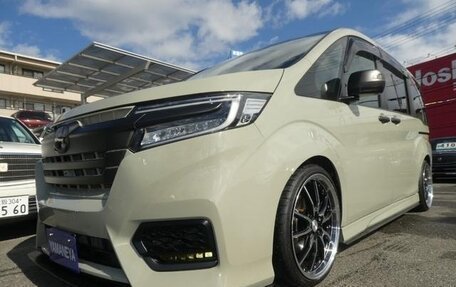 Honda Stepwgn IV, 2017 год, 1 711 000 рублей, 7 фотография