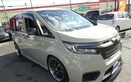 Honda Stepwgn IV, 2017 год, 1 711 000 рублей, 11 фотография