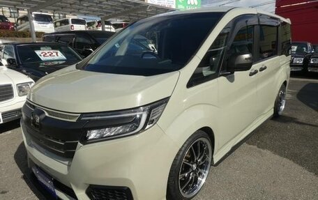 Honda Stepwgn IV, 2017 год, 1 711 000 рублей, 12 фотография