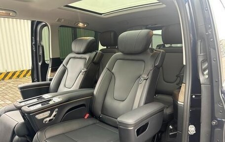 Mercedes-Benz V-Класс, 2021 год, 5 425 000 рублей, 10 фотография