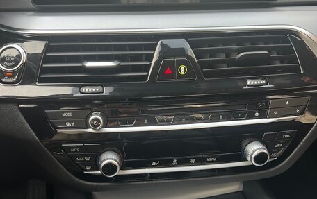 BMW 5 серия, 2018 год, 3 550 000 рублей, 11 фотография