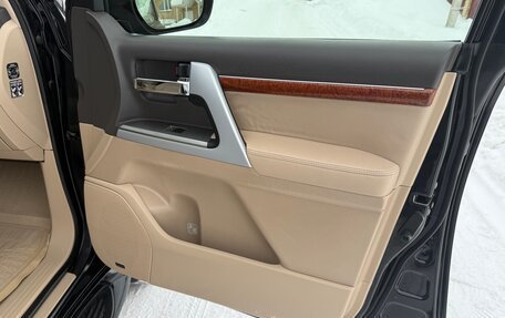 Toyota Land Cruiser 200, 2012 год, 3 290 000 рублей, 28 фотография