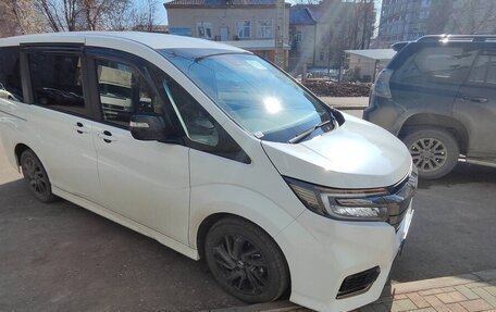 Honda Stepwgn IV, 2021 год, 2 140 000 рублей, 3 фотография