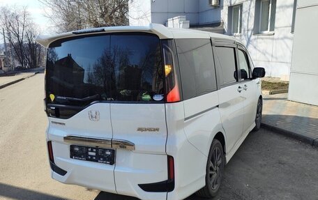 Honda Stepwgn IV, 2021 год, 2 140 000 рублей, 5 фотография