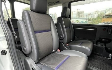 Honda Stepwgn IV, 2021 год, 2 140 000 рублей, 8 фотография