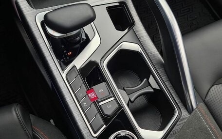 Geely Tugella FY11, 2023 год, 3 250 000 рублей, 26 фотография