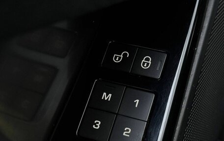 Land Rover Range Rover Velar I, 2018 год, 3 779 000 рублей, 19 фотография