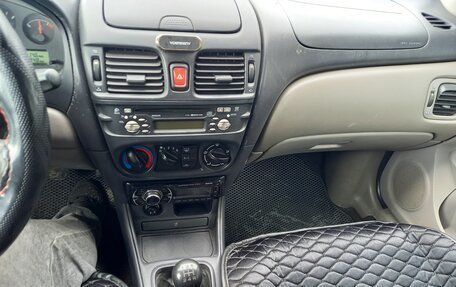 Nissan Almera, 2002 год, 300 000 рублей, 1 фотография