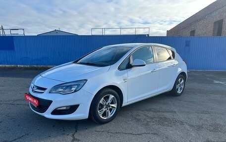 Opel Astra J, 2013 год, 890 000 рублей, 1 фотография