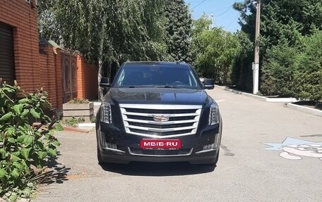 Cadillac Escalade IV, 2017 год, 5 500 000 рублей, 1 фотография