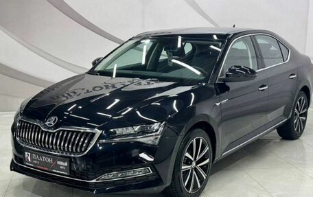 Skoda Superb III рестайлинг, 2025 год, 3 249 000 рублей, 1 фотография