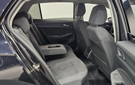 Volkswagen Golf VIII, 2022 год, 2 060 000 рублей, 6 фотография