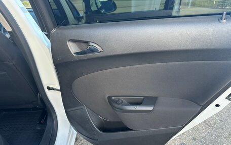 Opel Astra J, 2013 год, 890 000 рублей, 14 фотография