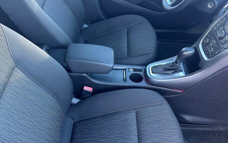 Opel Astra J, 2013 год, 890 000 рублей, 26 фотография