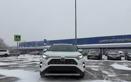 Toyota RAV4, 2021 год, 3 550 000 рублей, 14 фотография