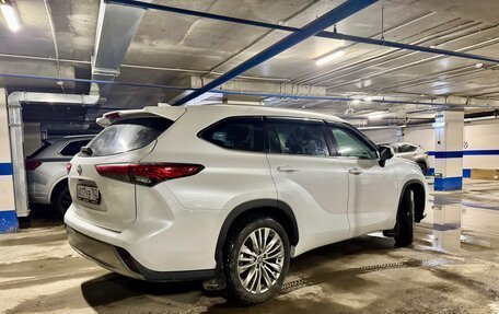 Toyota Highlander, 2025 год, 5 490 000 рублей, 2 фотография