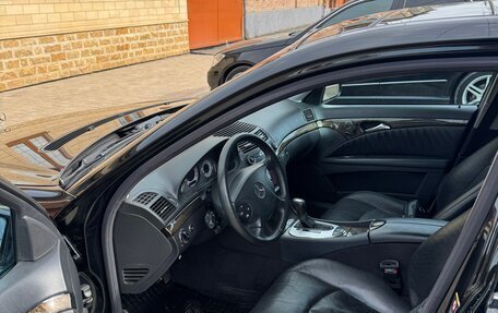 Mercedes-Benz E-Класс, 2004 год, 1 200 000 рублей, 5 фотография