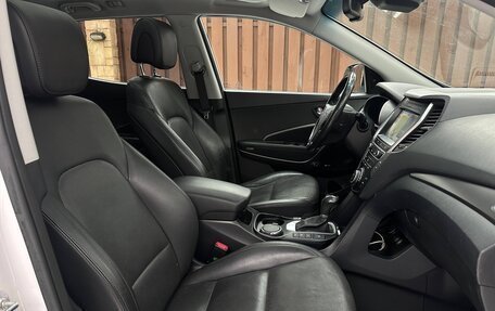 Hyundai Santa Fe III рестайлинг, 2017 год, 2 450 000 рублей, 18 фотография