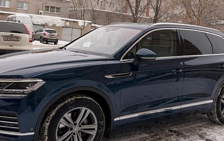 Volkswagen Touareg III, 2022 год, 7 800 000 рублей, 2 фотография