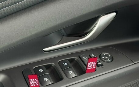 Hyundai Elantra, 2023 год, 2 449 000 рублей, 19 фотография