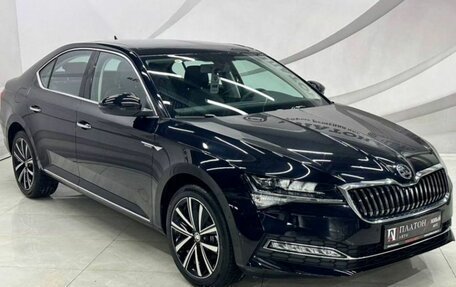 Skoda Superb III рестайлинг, 2025 год, 3 249 000 рублей, 3 фотография