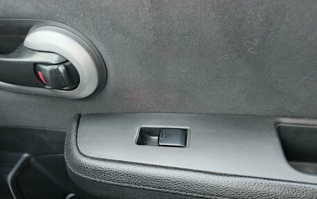 Nissan Tiida, 2010 год, 560 000 рублей, 14 фотография