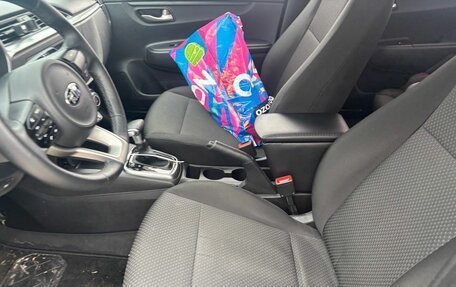 KIA Rio IV, 2021 год, 1 890 000 рублей, 10 фотография