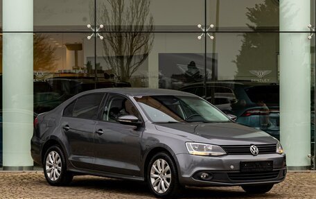 Volkswagen Jetta VI, 2012 год, 995 000 рублей, 3 фотография