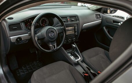 Volkswagen Jetta VI, 2012 год, 995 000 рублей, 13 фотография