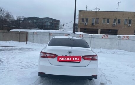 Toyota Camry, 2020 год, 3 000 000 рублей, 3 фотография