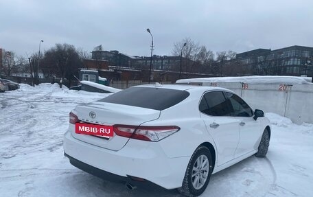 Toyota Camry, 2020 год, 3 000 000 рублей, 4 фотография