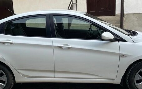 Hyundai Solaris II рестайлинг, 2016 год, 1 100 000 рублей, 12 фотография