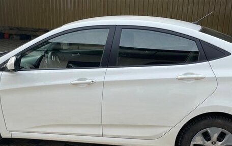 Hyundai Solaris II рестайлинг, 2016 год, 1 100 000 рублей, 13 фотография