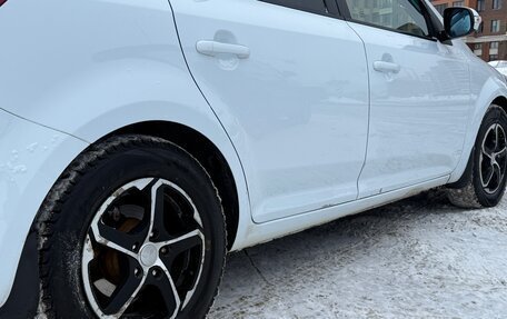 KIA cee'd I рестайлинг, 2011 год, 700 000 рублей, 17 фотография